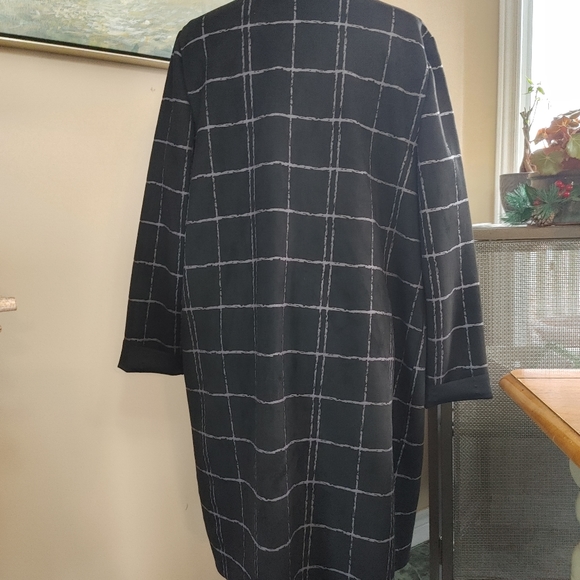 TanJay Long Faux Suede Open Front Blazer - Picture 4 of 7